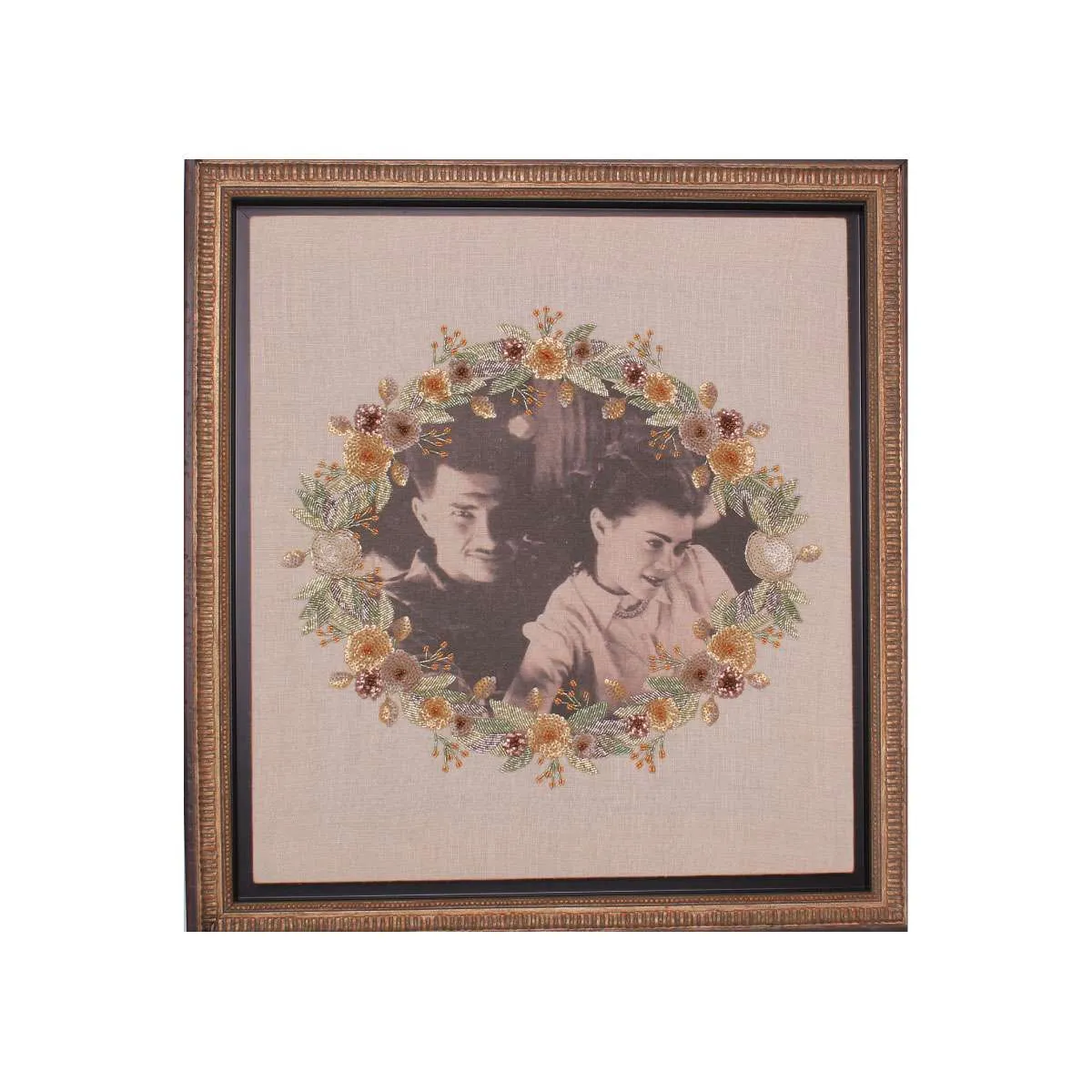 GOLDEN BOUQUET WALL ART